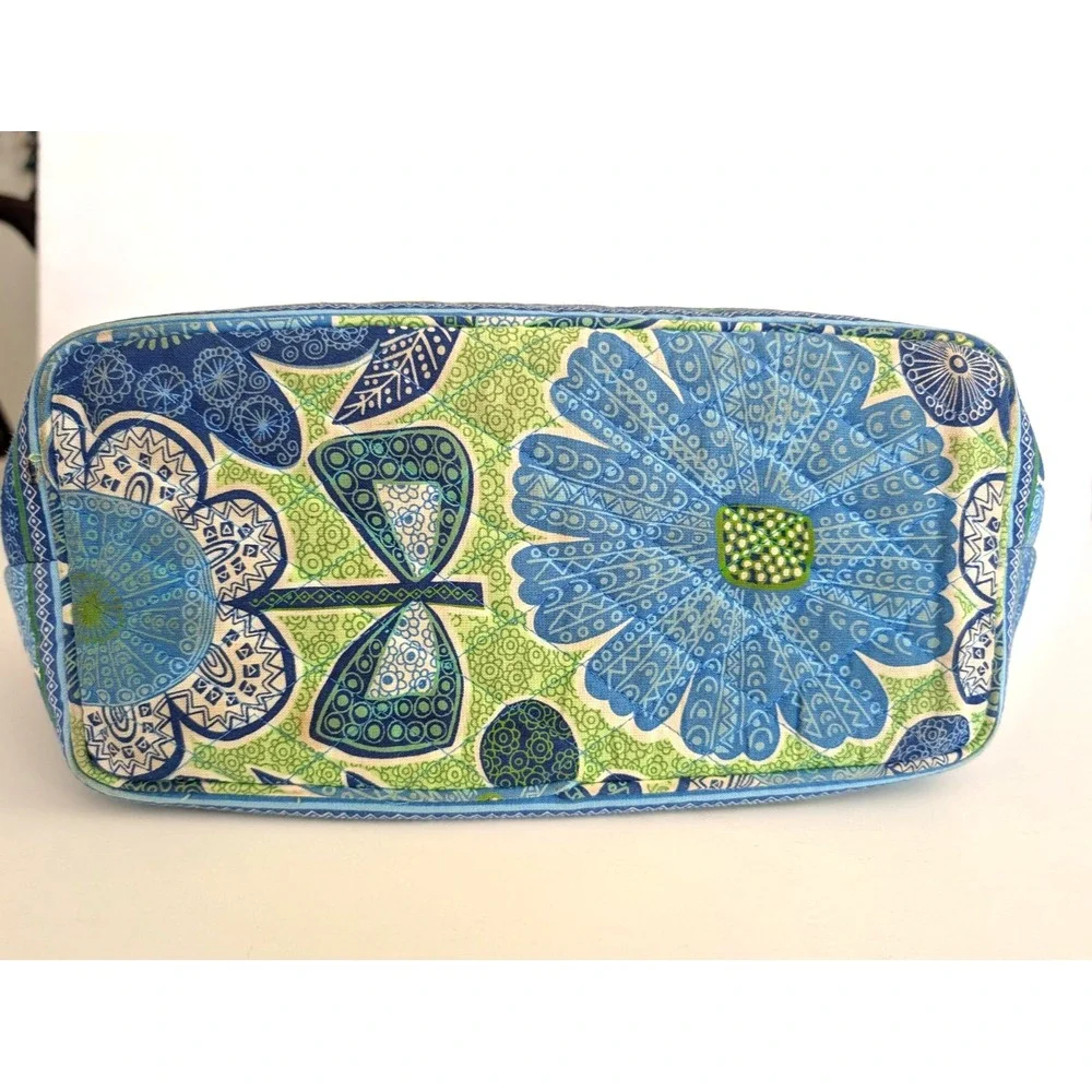 Vera Bradley beautiful retired